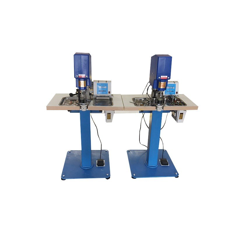 Small Semi-Automatic Fabric Covered Botton Making Machine