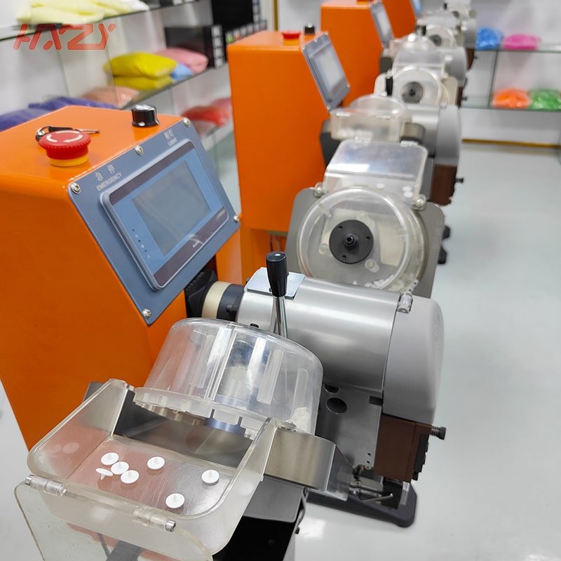 Hot sale CE Verified Fully Automatic Button Attaching Machine Unlimited Production Plastic Button Making Machine
