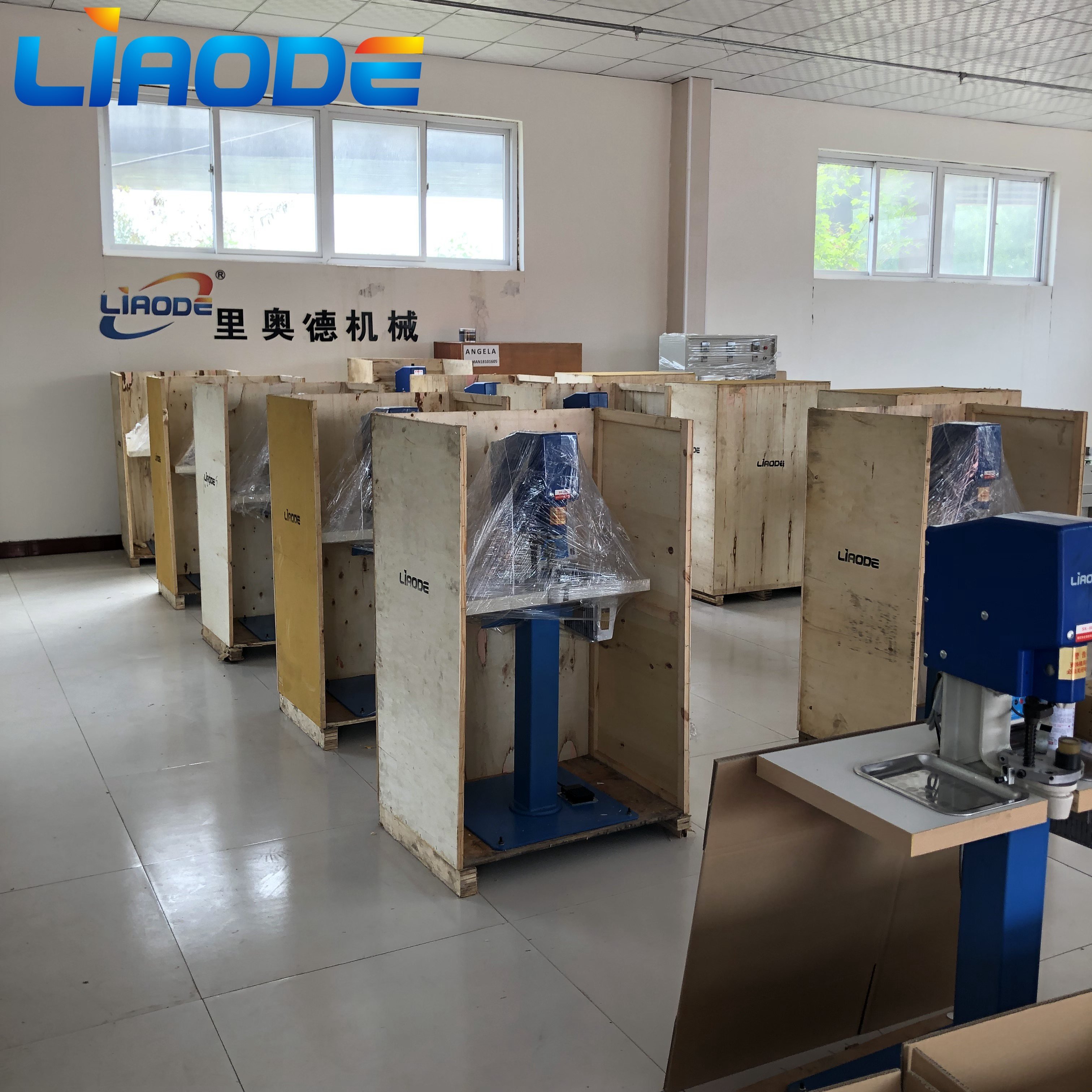 Upholstery Electrical Fabric Cover Button making machine