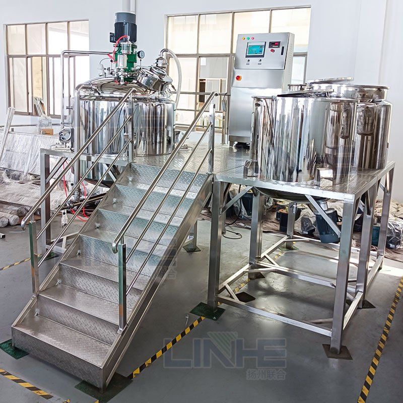 Factory Customized Cosmetic Cream Emulsifying Machine 1000L Face Cream Mix Vacuum Homogeneous Emulsifying Machine