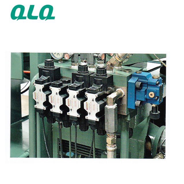 small high pressure 30T hot chamber zamak zinc metal medal belt buckle making die casting mini button machine fully automatic