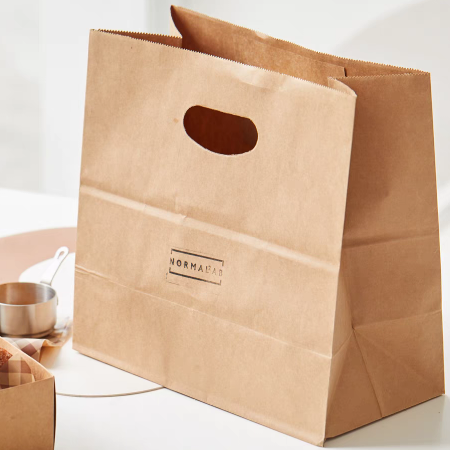 Best Selling Custom Kraft Gift Paper Bag Reusable Wholesale with Lamination Digital Printing for Packing with Your Own Logo
