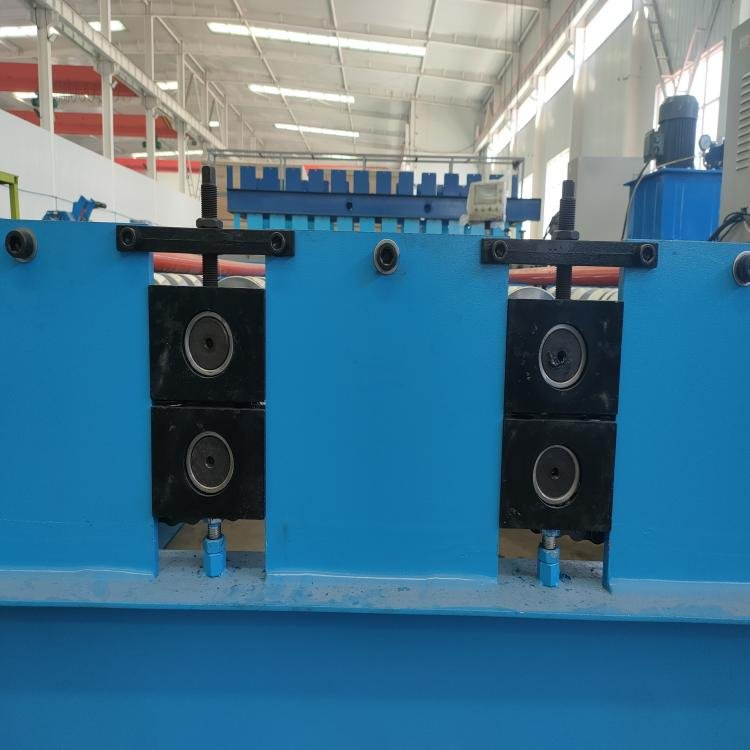 Metal single layer roof forming machine prefabricated roof machine glazed tile forming machine
