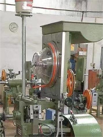 Jeans press buttons machine making machines