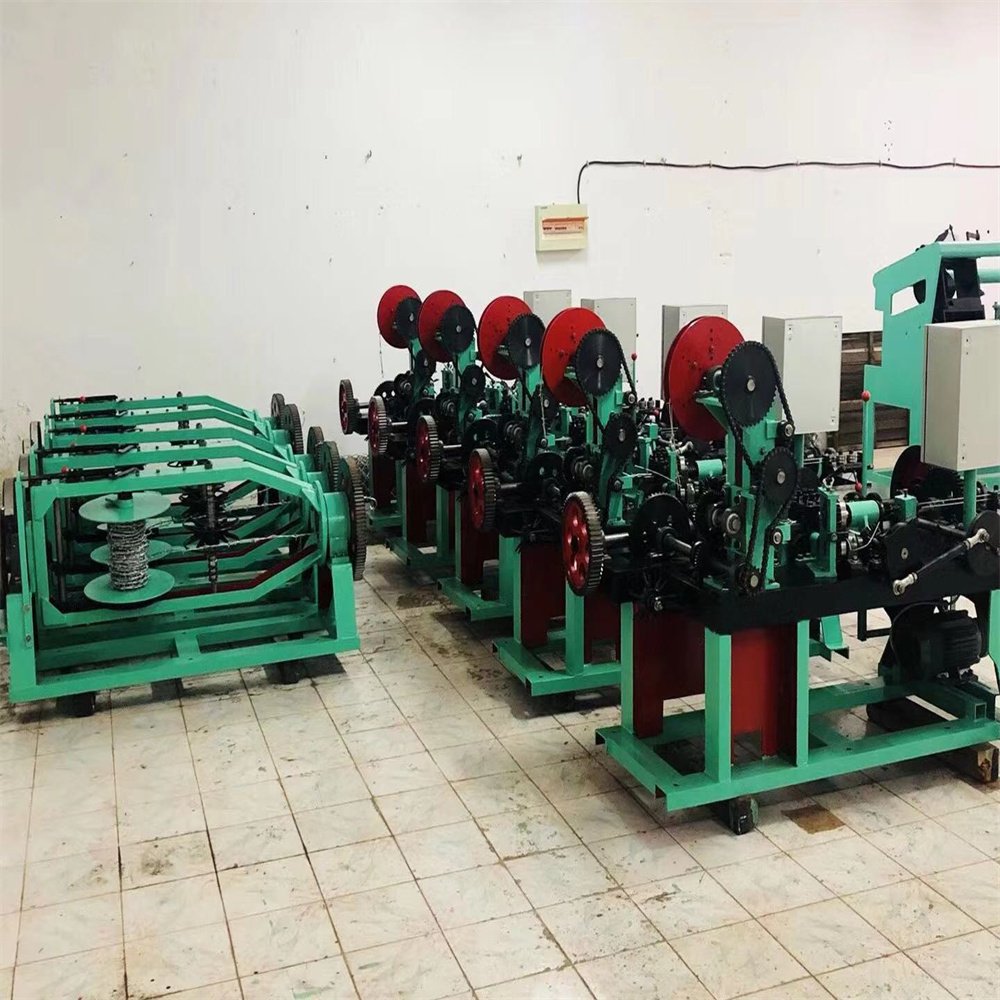 Hot Sale Cs-a Cs-b Cs-c Fully Automatic Reverse Twisted Normal Thorn Barbed Wire Mesh Making Machine