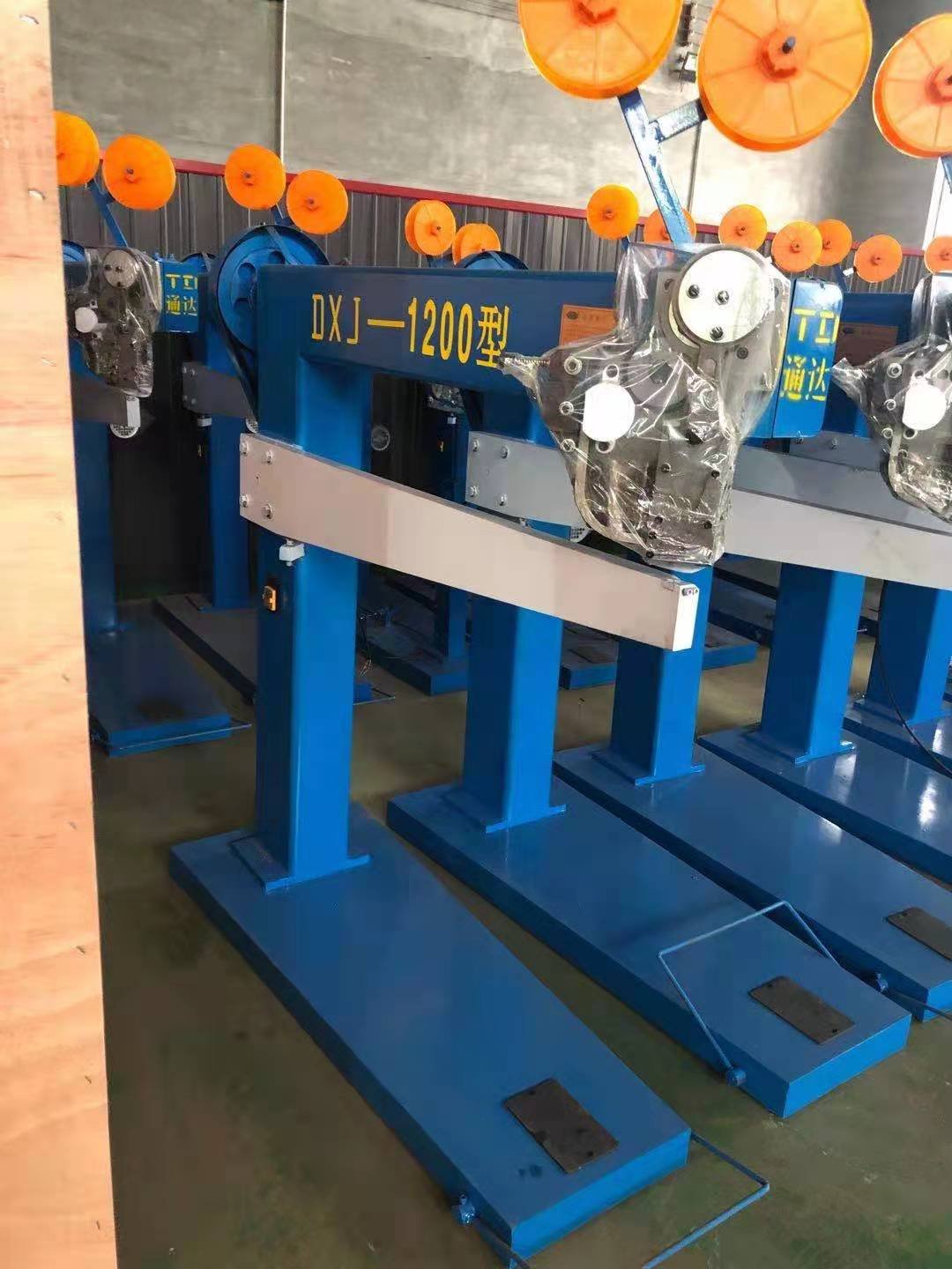 ZH-DXJ Manual Feeding Heavy Duty Carton Box Stapler Foot Switch Control For Corrugated Cardboard