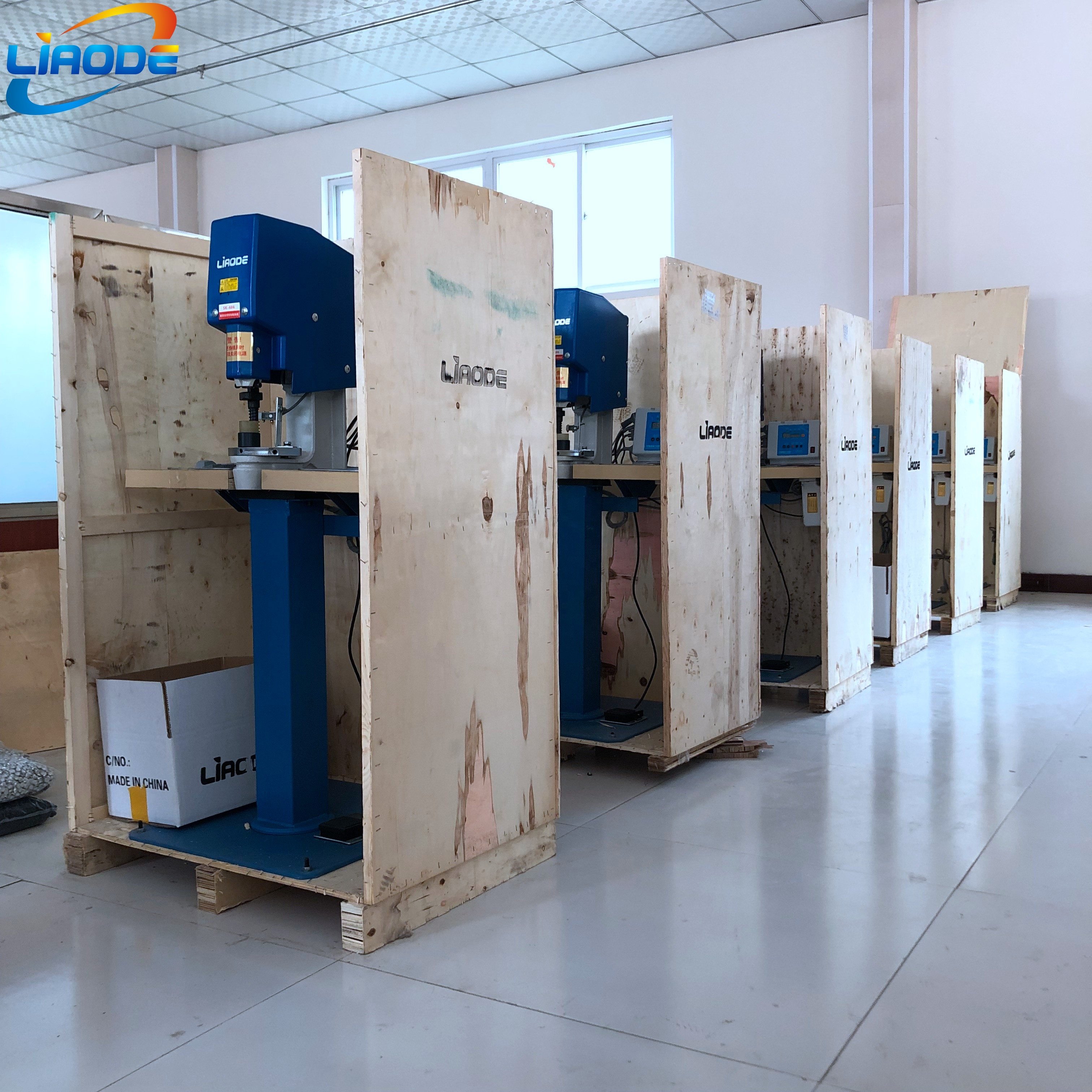 Semi Auto Upholstery Sofa fabric self covered button making machine for garment button and buckles