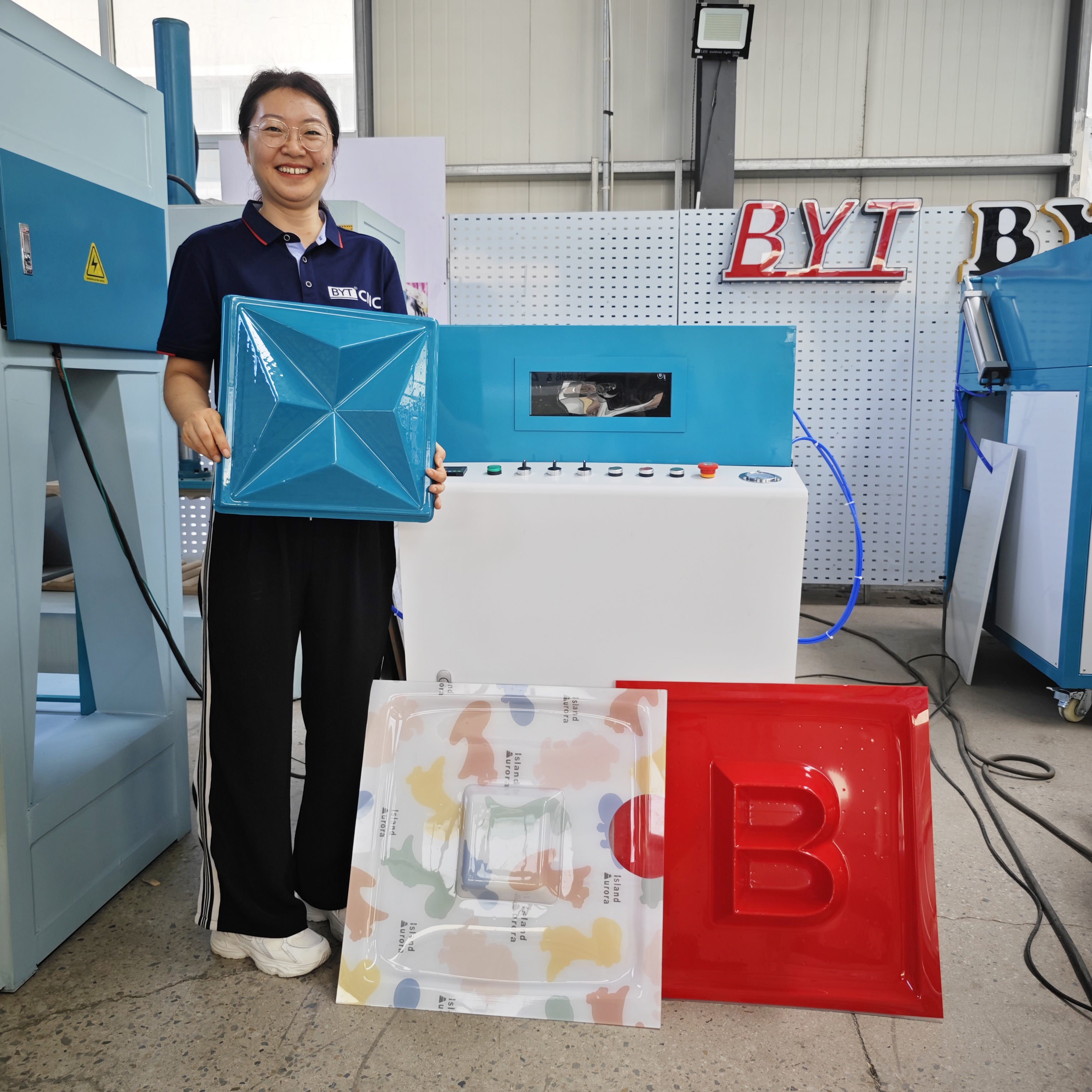 Small size Plastic Vacuum Forming Thermoforming Machine for climbing wall Wall brick formwork Mold Vacuum Former