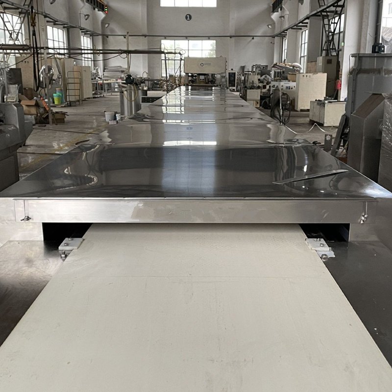 High Quality Full-automatic Chocolate Drip Machine Chocolate Chip Depositing Machine