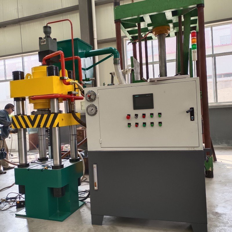 Three Beam Four Column Stamping machine Key Rapid Punching And Embossing 160T Hydraulic Press