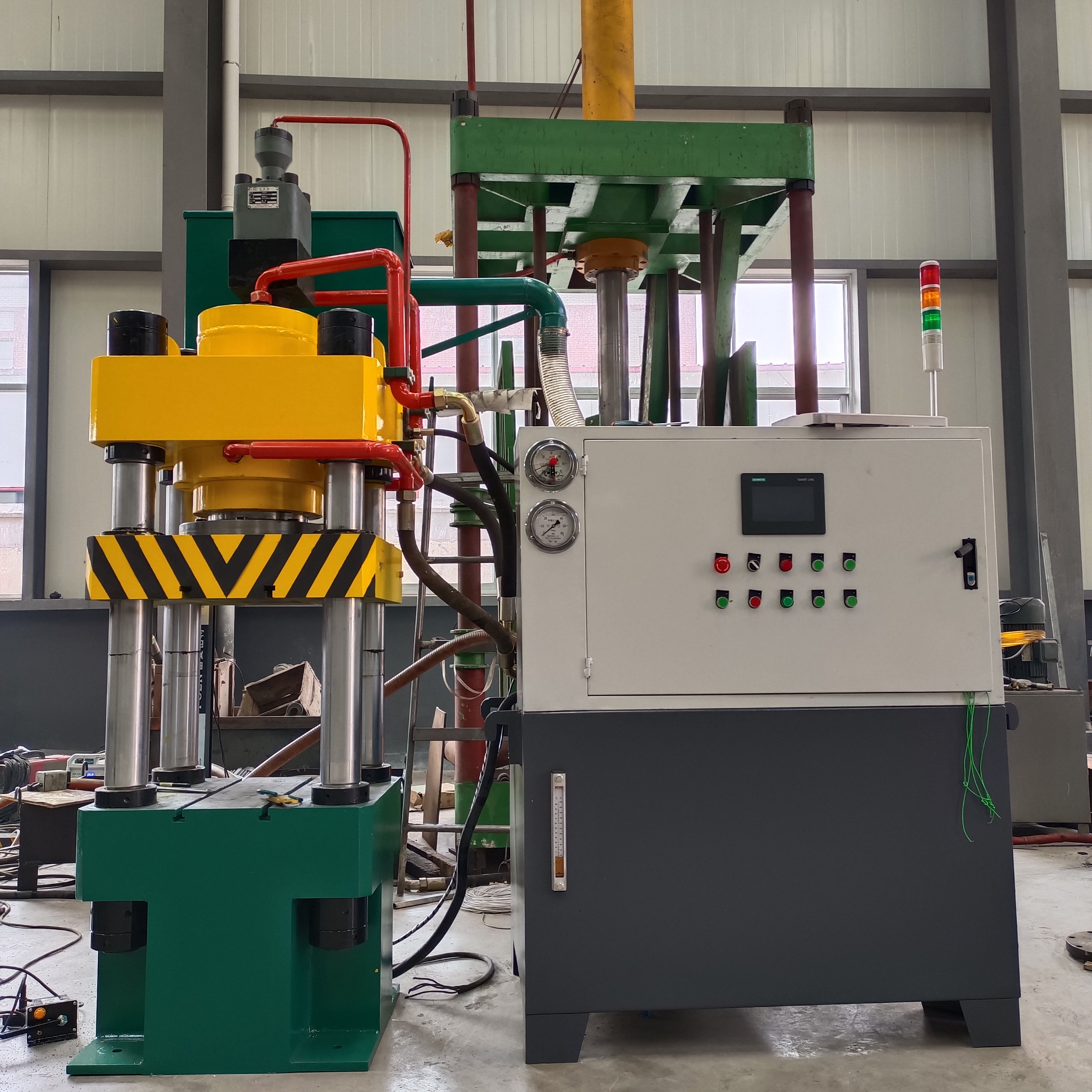 Three Beam Four Column Stamping machine Key Rapid Punching And Embossing 160T Hydraulic Press