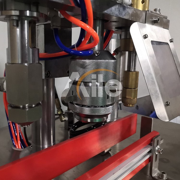 Manufacturing Semi-automatic 3 in 1 Car Air freshener Car Painting Aerosol Spray Filling Machine Snow Spray Making Machine