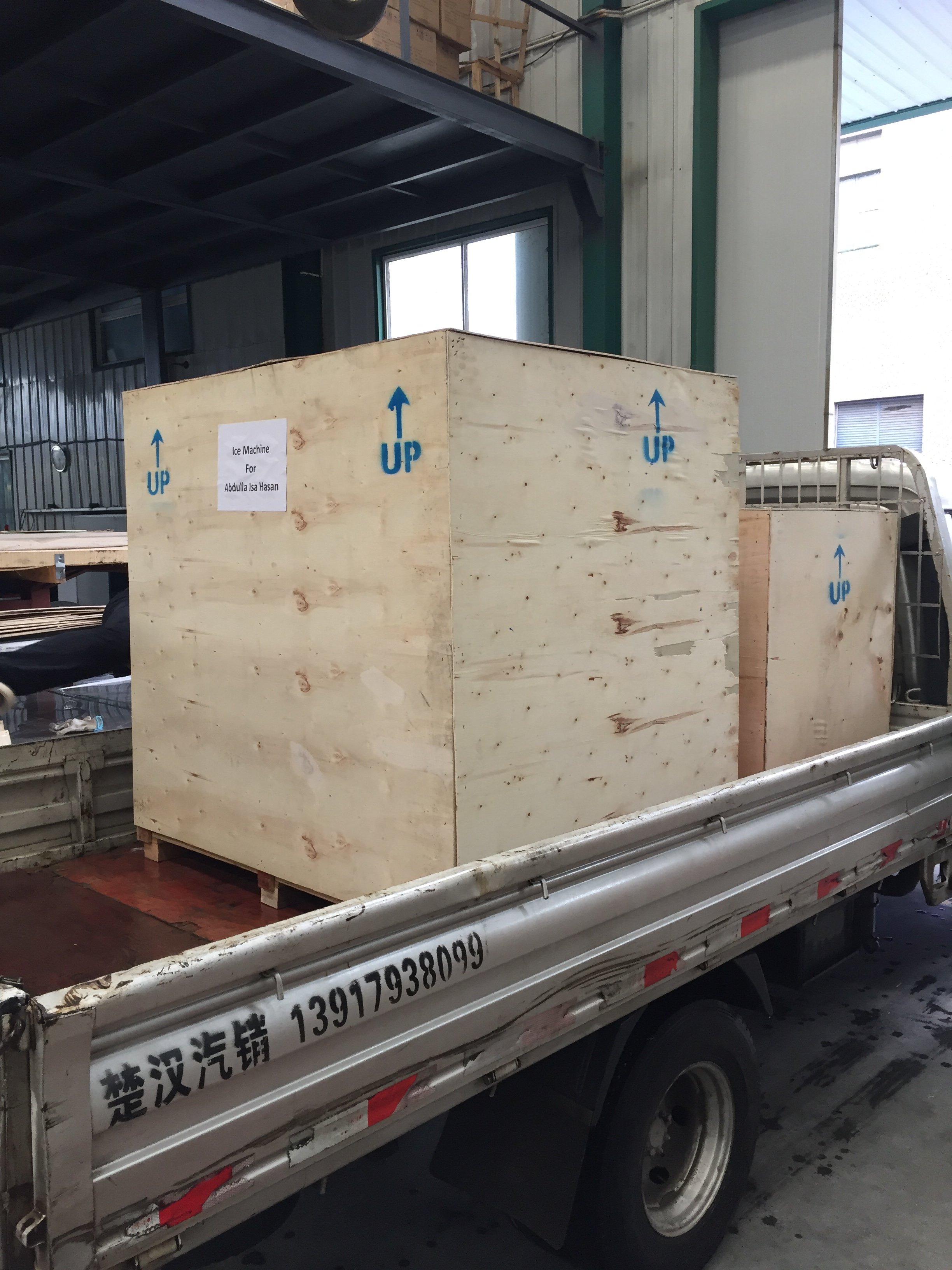 1000kg daily capacity Food grade ice crescent cube making machine for bar and hotel