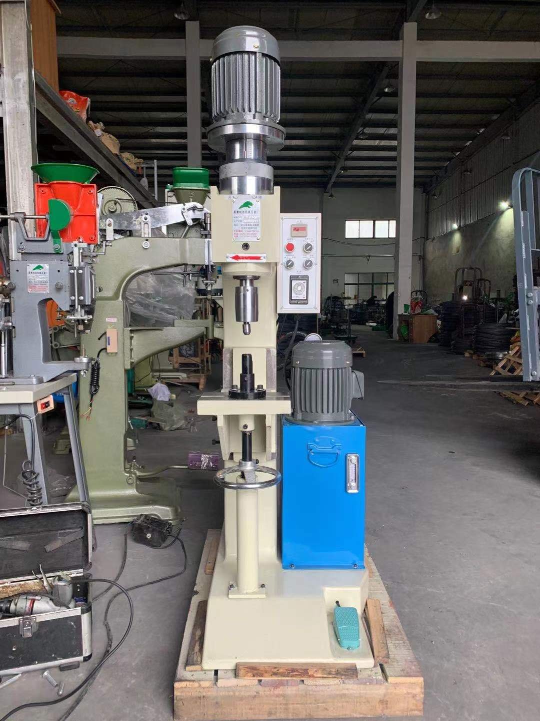 Automatic Hydraulic spin riveting pneumatic riveting machine for door hinge making shaft metal parts