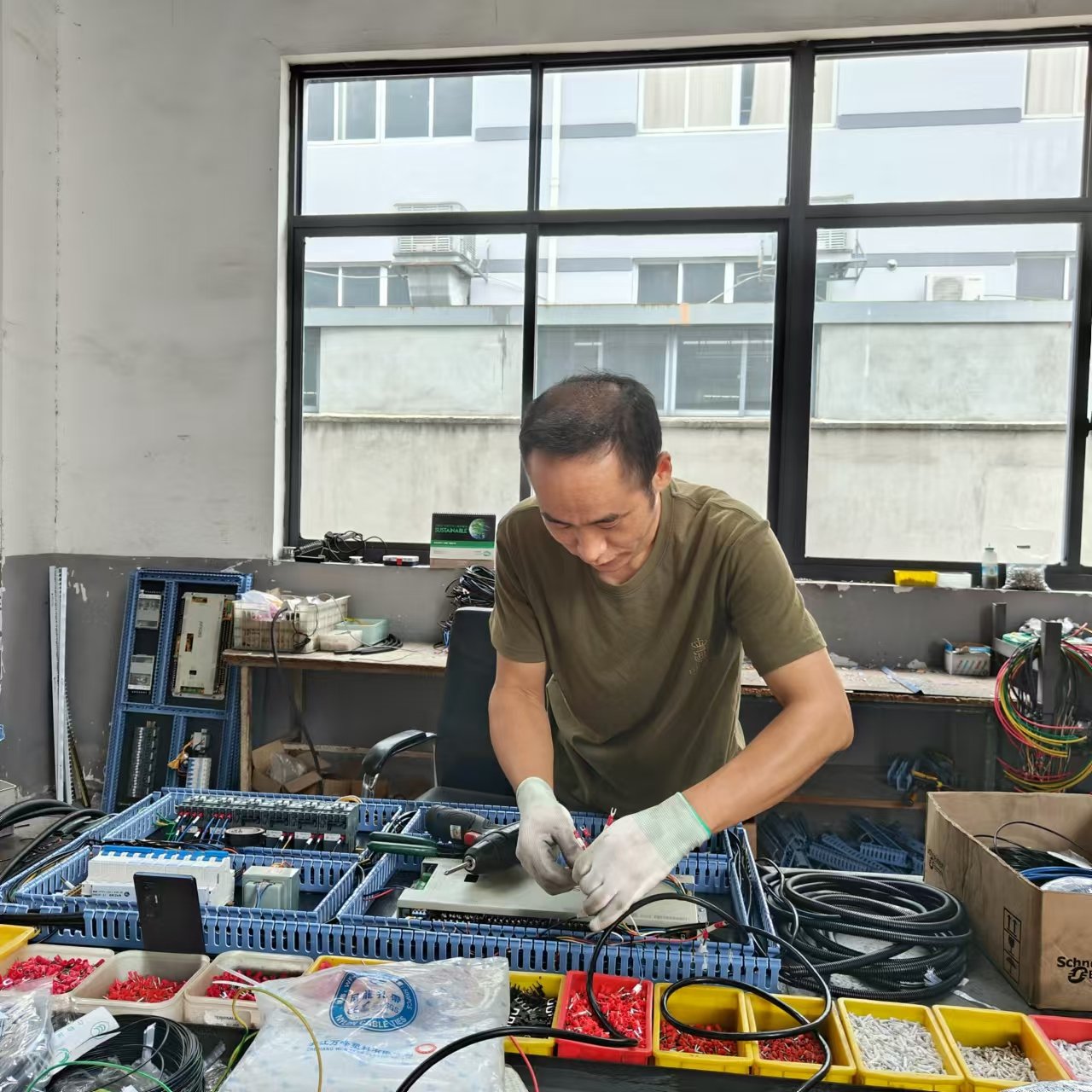 90-260 ton Shirt Button Maker Making Machine Price Injection Molding Machine Low Price Small Products small machine