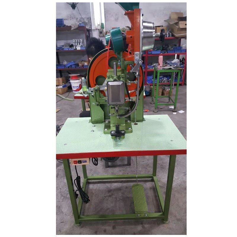 Rivet machine aluminium riveting machine for Lamp sleeve