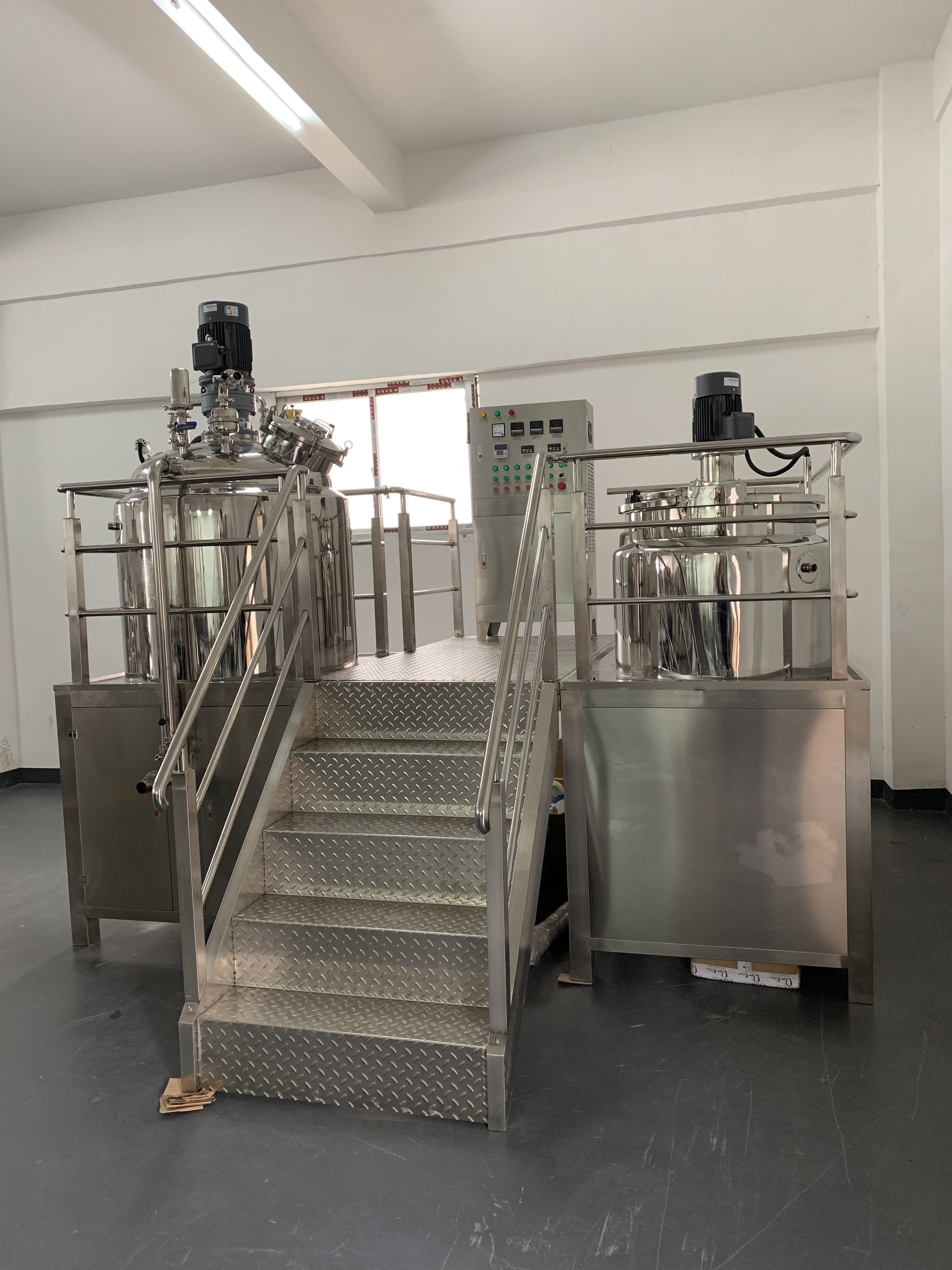 HVE Fixed Type 1000KG Cosmetic Cream Vacuum Homogenizer Mixer Body Lotion Making Machine Shampoo Emulsifying Mixing