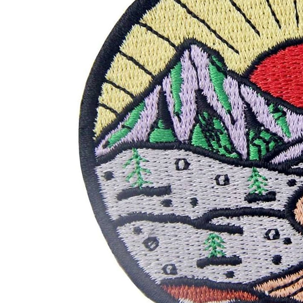 2024 High Quality Custom Machine Embroidery Cotton Fabric Uniform Badge / New Design Customized Machine Embroidery Badges