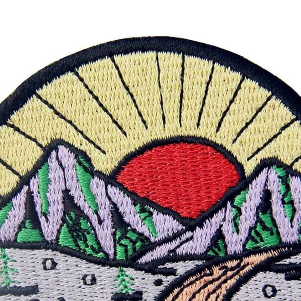 2024 High Quality Custom Machine Embroidery Cotton Fabric Uniform Badge / New Design Customized Machine Embroidery Badges