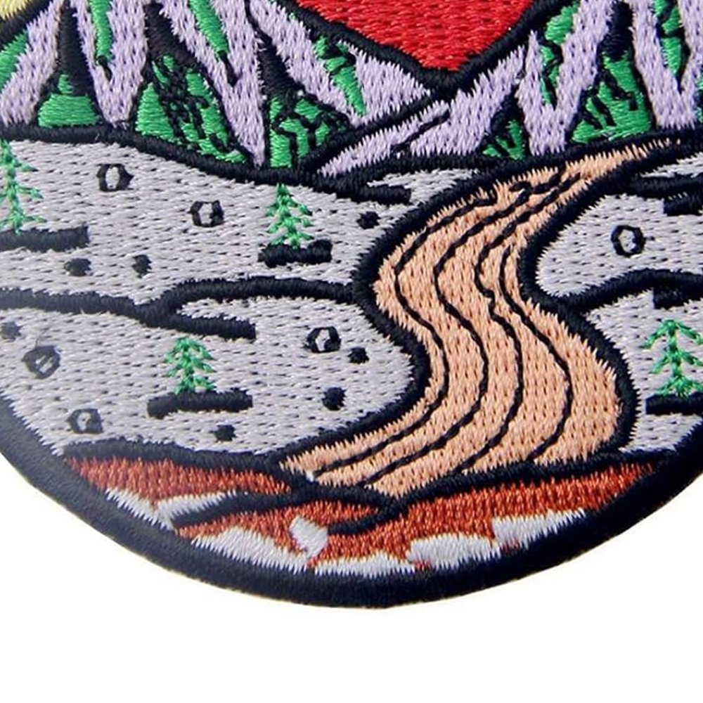 2024 High Quality Custom Machine Embroidery Cotton Fabric Uniform Badge / New Design Customized Machine Embroidery Badges