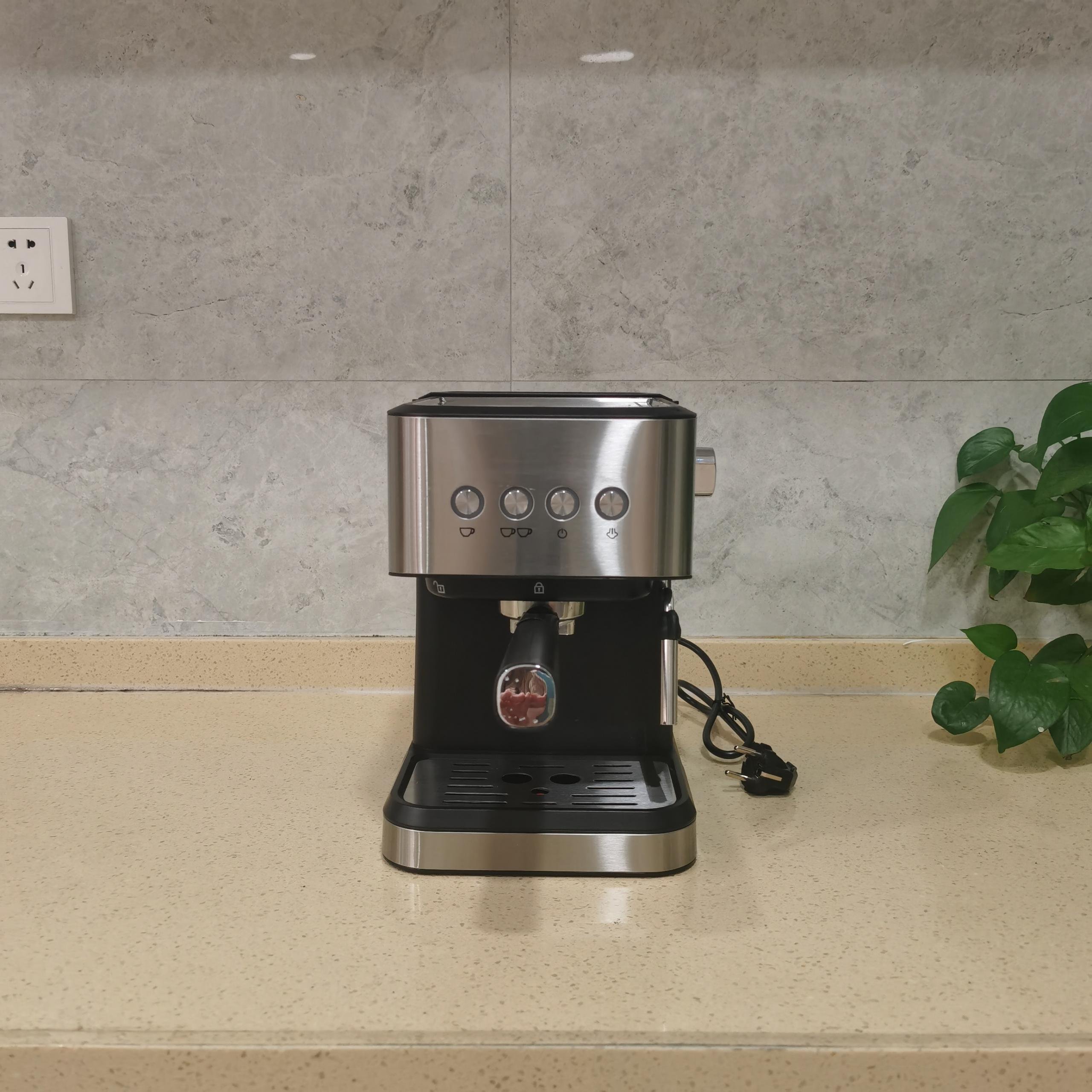 Professional PCB Control Digital Button 15 Bar Pressure Italian Espresso Mini Coffee Maker With Milk Frother