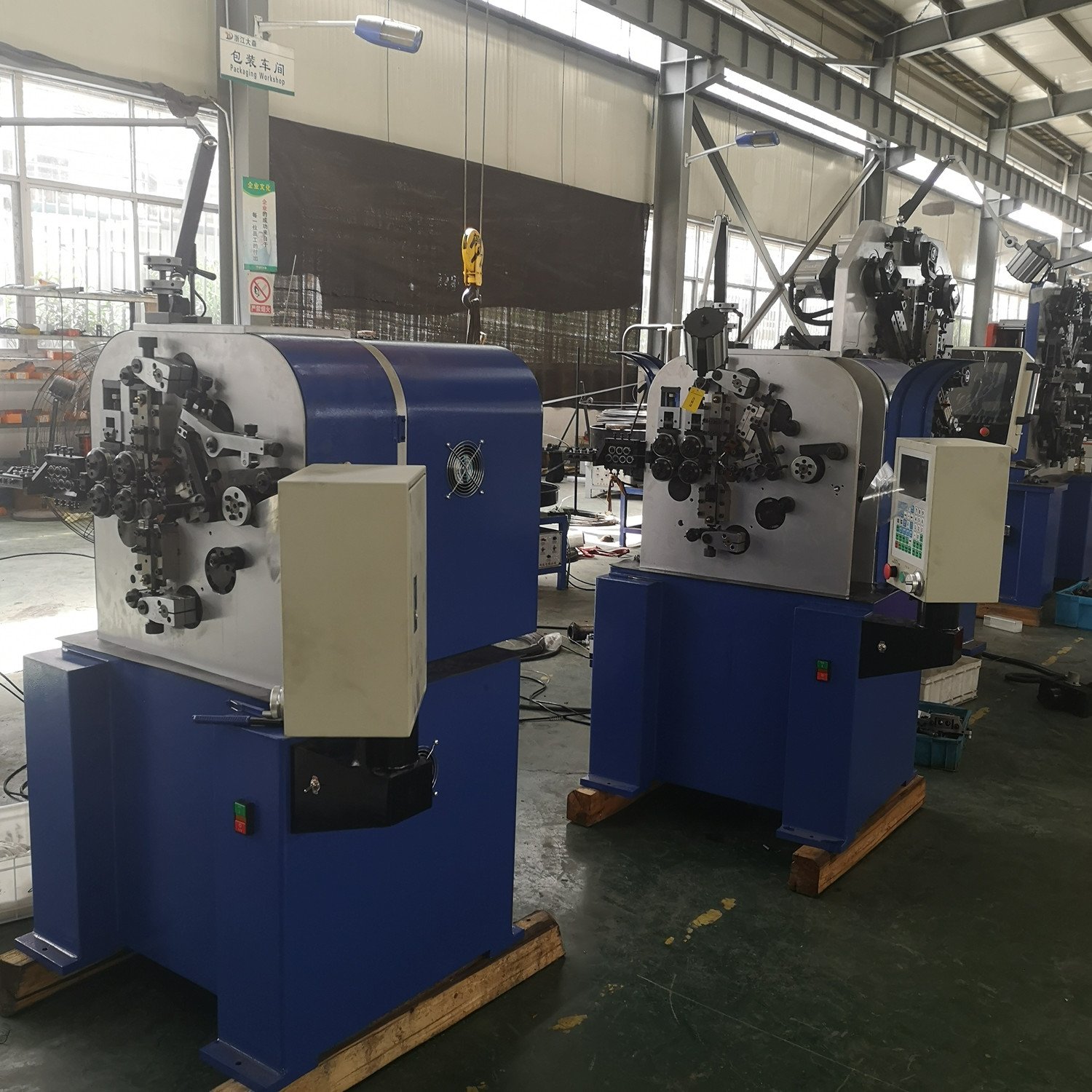 S-Shaped Zigzag Sofa Spring Making Machine CNC8335 Sofa Spring Making Machine hot