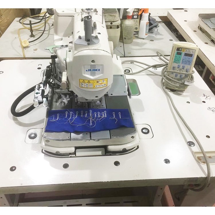 Electronic Eyelet button holer button hole buttonhole making industrial sewing machine with upper trimmer price
