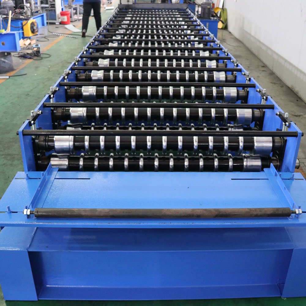 China single layer Roof panel roll forming machine Trapezoid Iron Sheet Roll Forming Making Machine