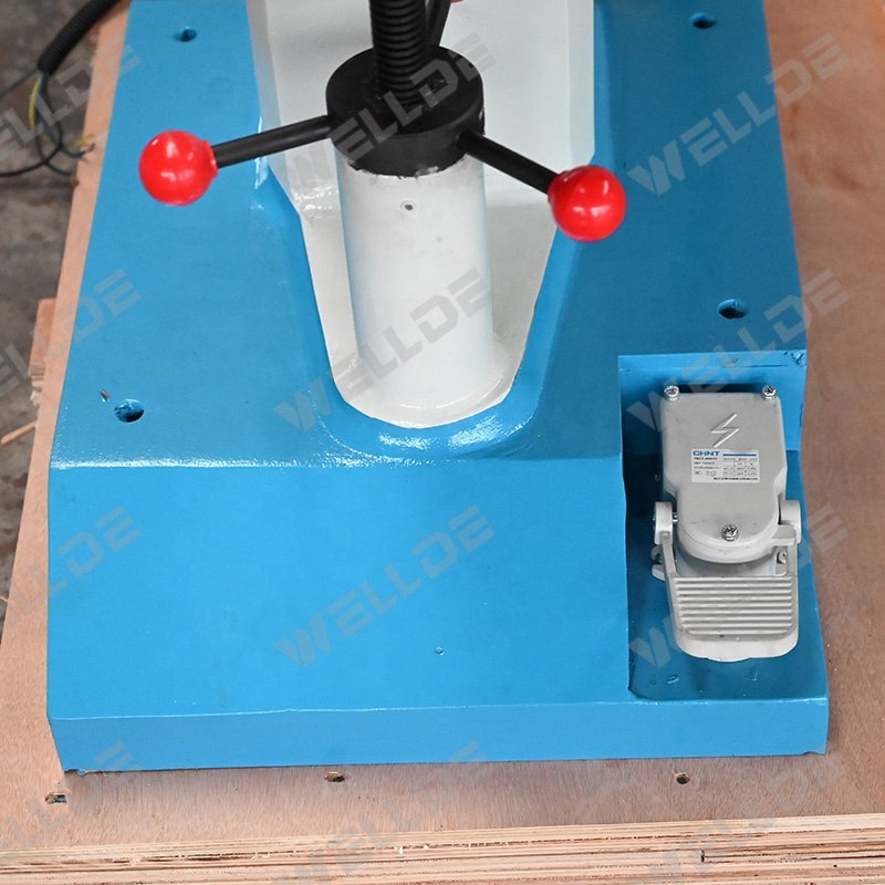 Vise Rotary Riveting Machine Brake Shoe Industrial Snap Button Riveting Machine Piston Rod Rotary Electric Riveting Machine