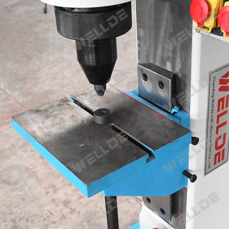 Vise Rotary Riveting Machine Brake Shoe Industrial Snap Button Riveting Machine Piston Rod Rotary Electric Riveting Machine