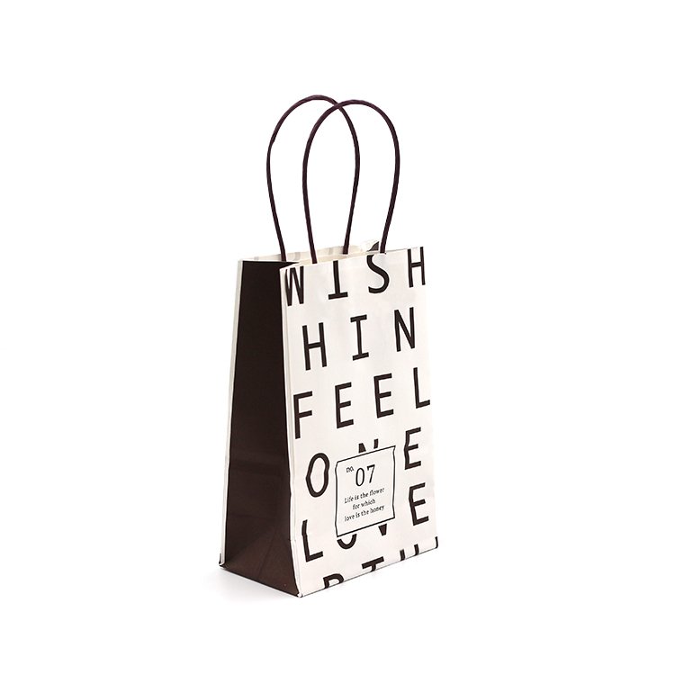 Cosmetics Luxury Gift Shopping Paper Bags with Button Print Custom Fashion Kraft Paper Gift Packaging