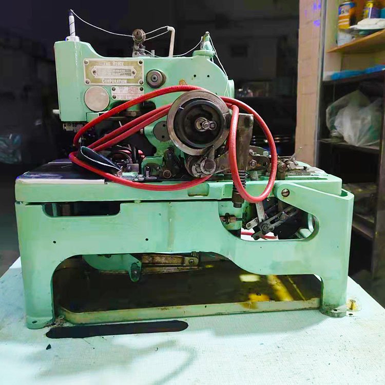 Top sponsor Reece 101 eyelet button hole sewing machine for thick materials making