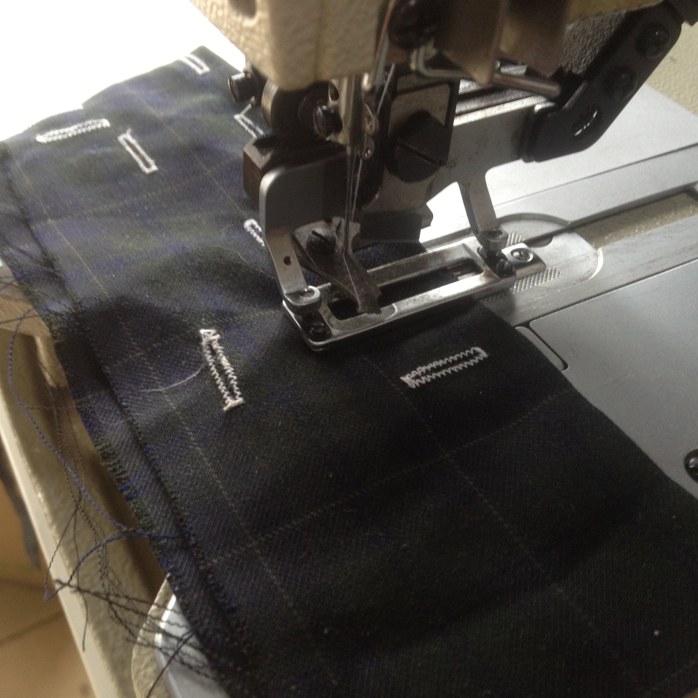Factory sale used brother-817/818 straight button hole machine