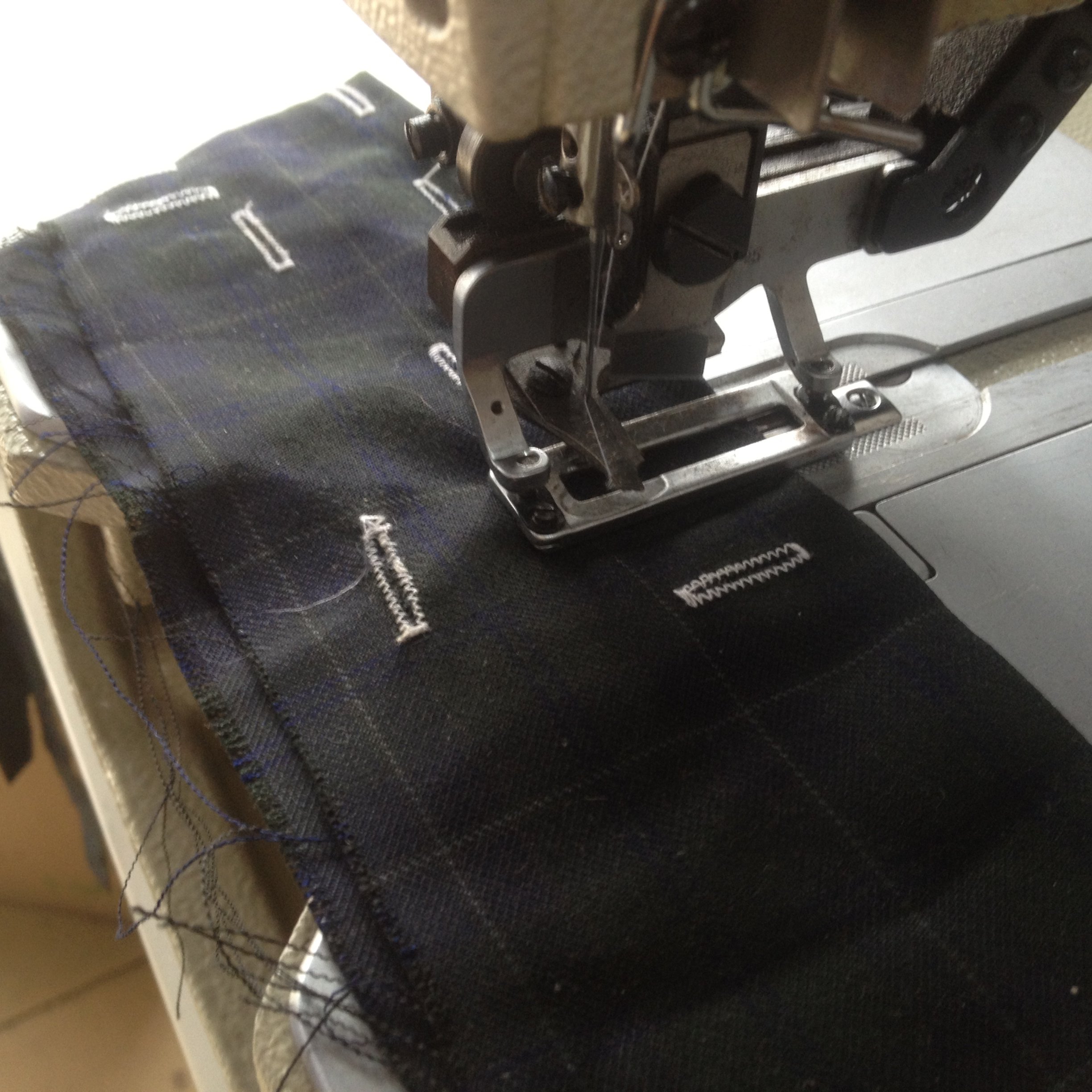 Factory sale used brother-817/818 straight button hole machine