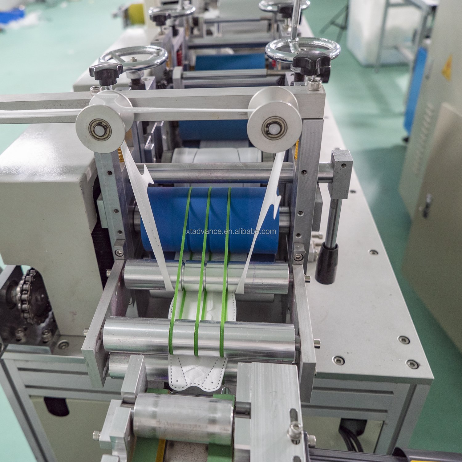 KF94 fish type fully automatic electrical high speed KF94 fish type face mask making machine