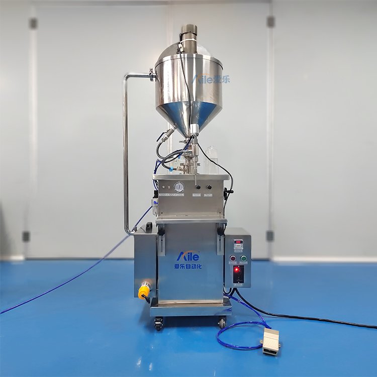 Semi Automatic Constant Temperature Filling Machine Honey Wax Lip Glaze Production and Packaging Equipment