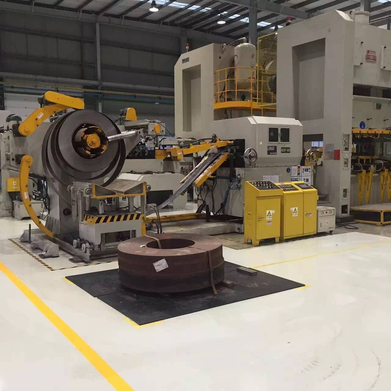 Precision Aluminium Foil Plate Production Line CNC Press Metal Sheet Stamping Mechanical Punching Machines