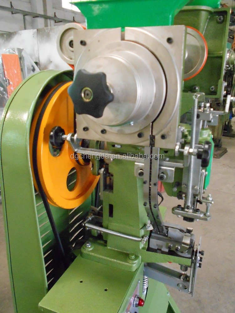 CD press snap fastener automatic eyelet machine
