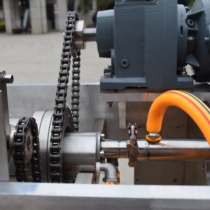 Automatic chocolate drops making machine with cooling tunnel chocolate chips depositor