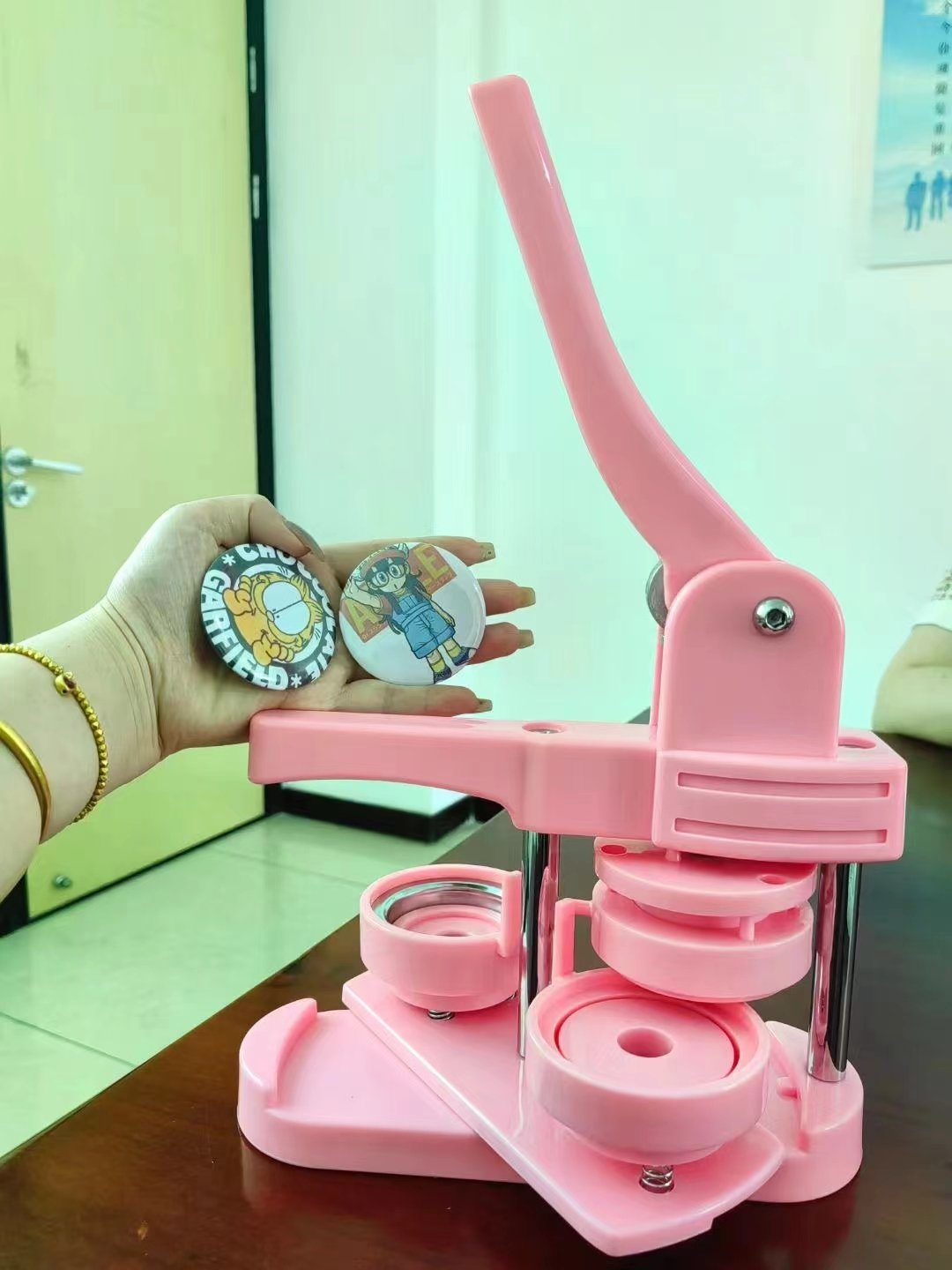 Vesub New Design Pink Square Button Badge Machine Badge Printing Machine Badge Making Machine
