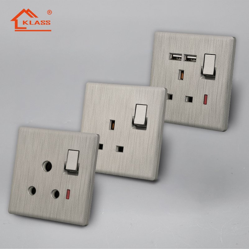 Black brushed wall modern smart light home electrical switch uk usa and usb socket brass in Middleast market