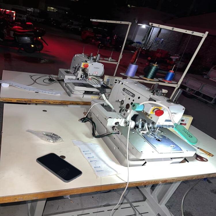 Japan made RH-981A-01 Br other eyelet button hole making sewing machine