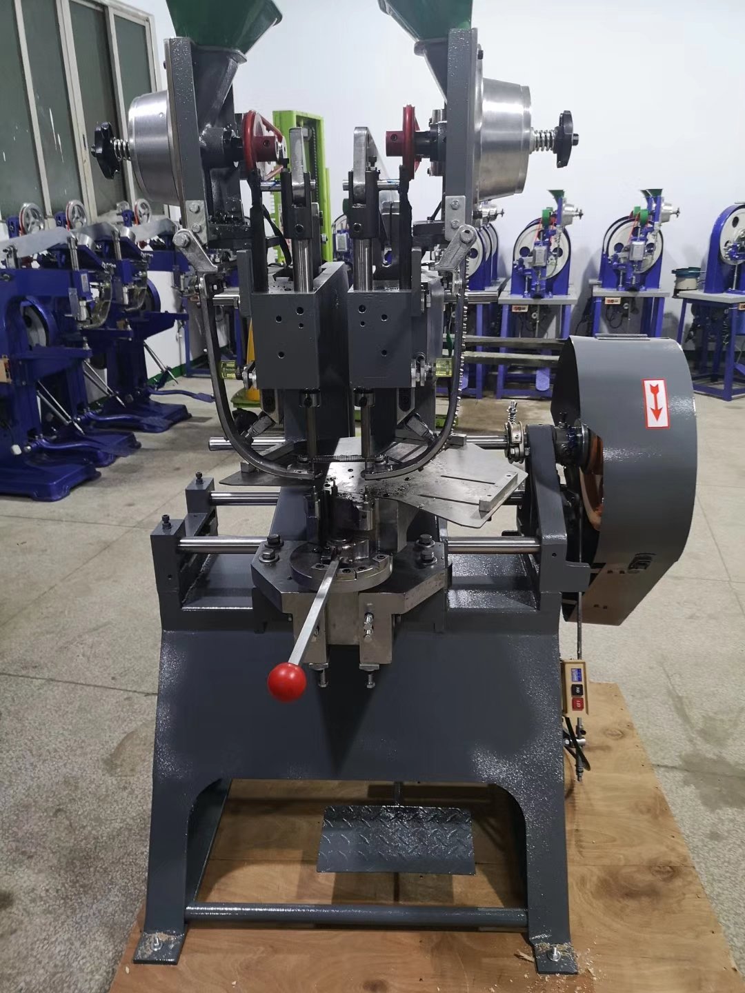 Factory High quality Snap Button Rivet Making Machine Automatic