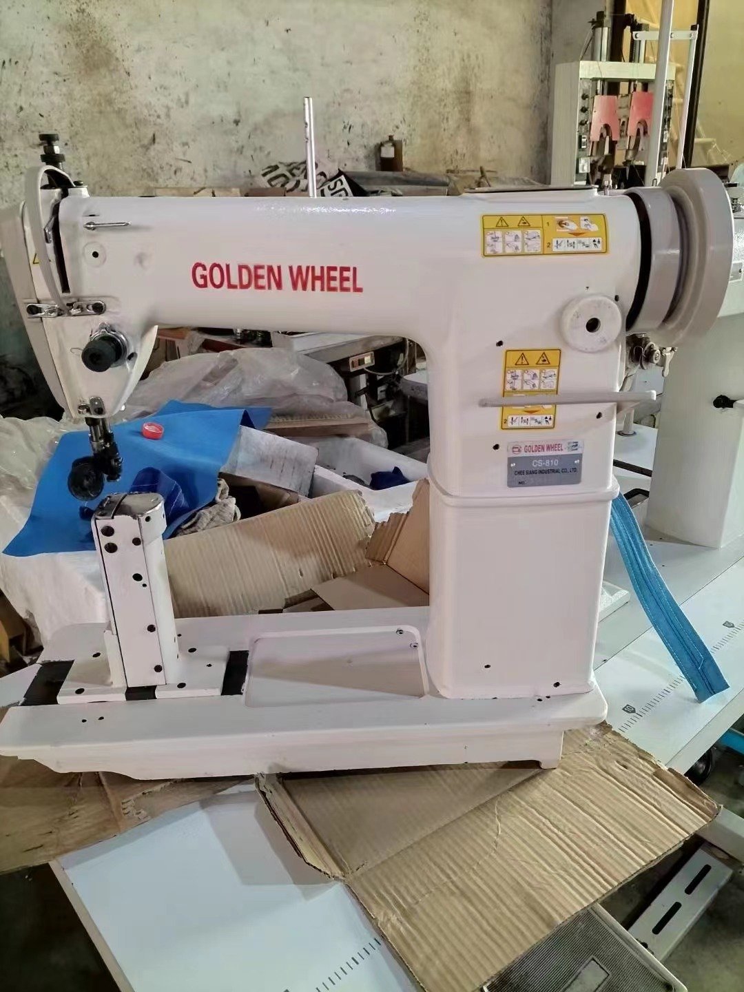 Second Hand Golden Wheel 810 Single Needle Column Sewing Machine High Column Sewing Machine Low Price