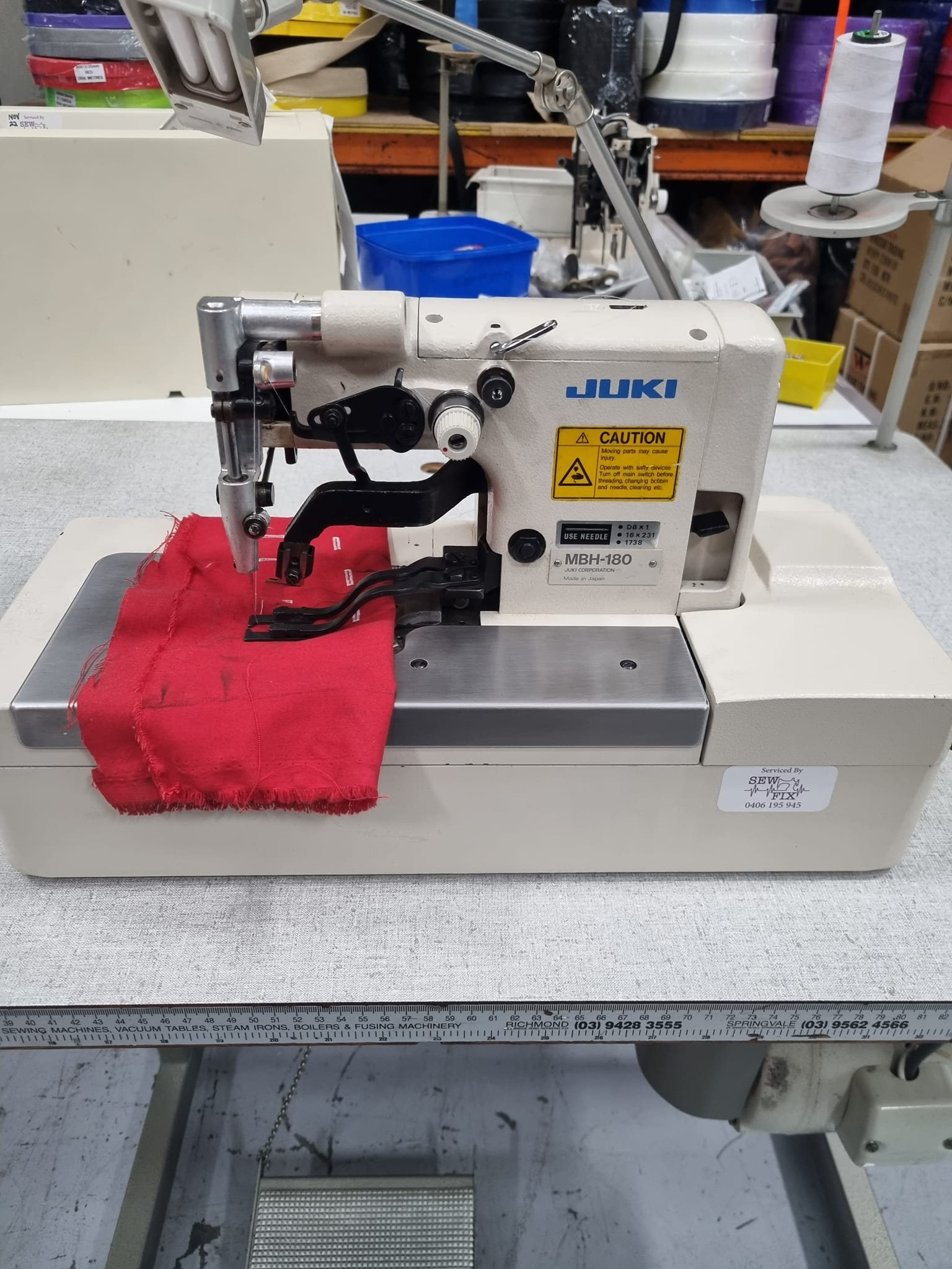 Second Hand Original Jukis 180 High Speed Buttonhole Machine Chain Square Eye Industrial Sewing Machine