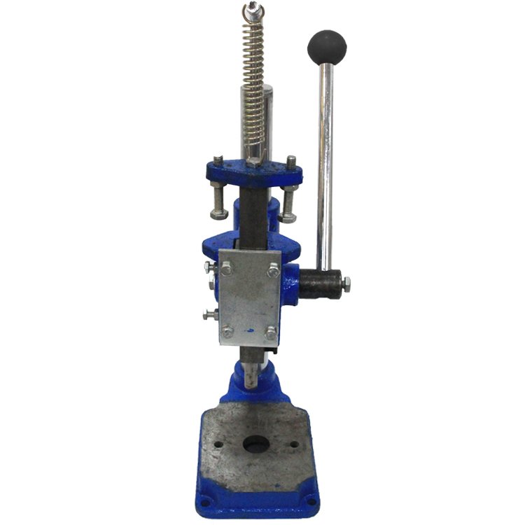 Wholesale New Manual Type Button Maker Button Machine For Furniture Garments Button