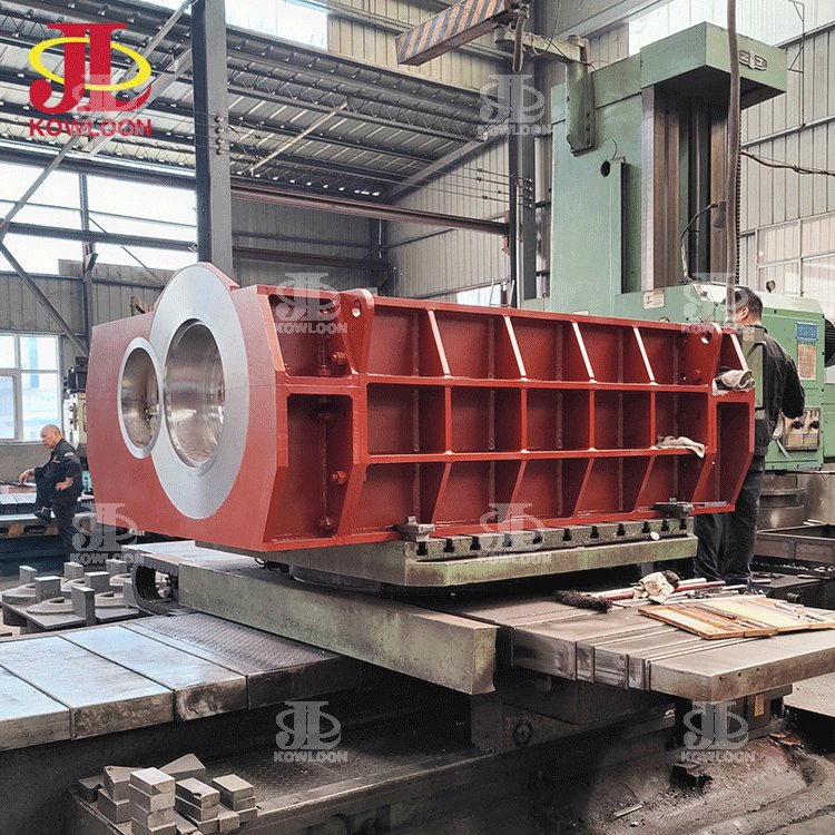 Environment Friendly Scrap Rubber Tyre Crusher Tire Recycling Shredder Machine
