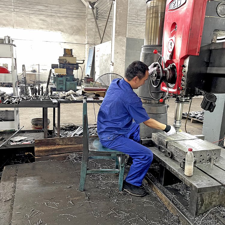 Low price high quality heat chamber die casting machine for slider making