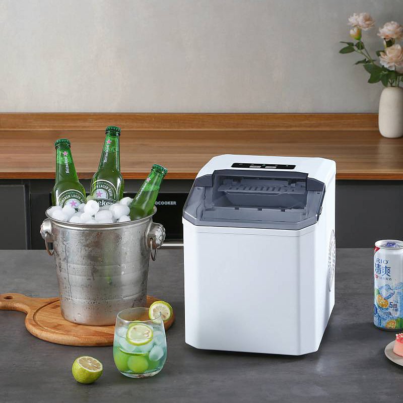 2024 New Ice Maker Ice Making Machine for Home Use with Factory Price Portable Countertop Ice Maker Machine
