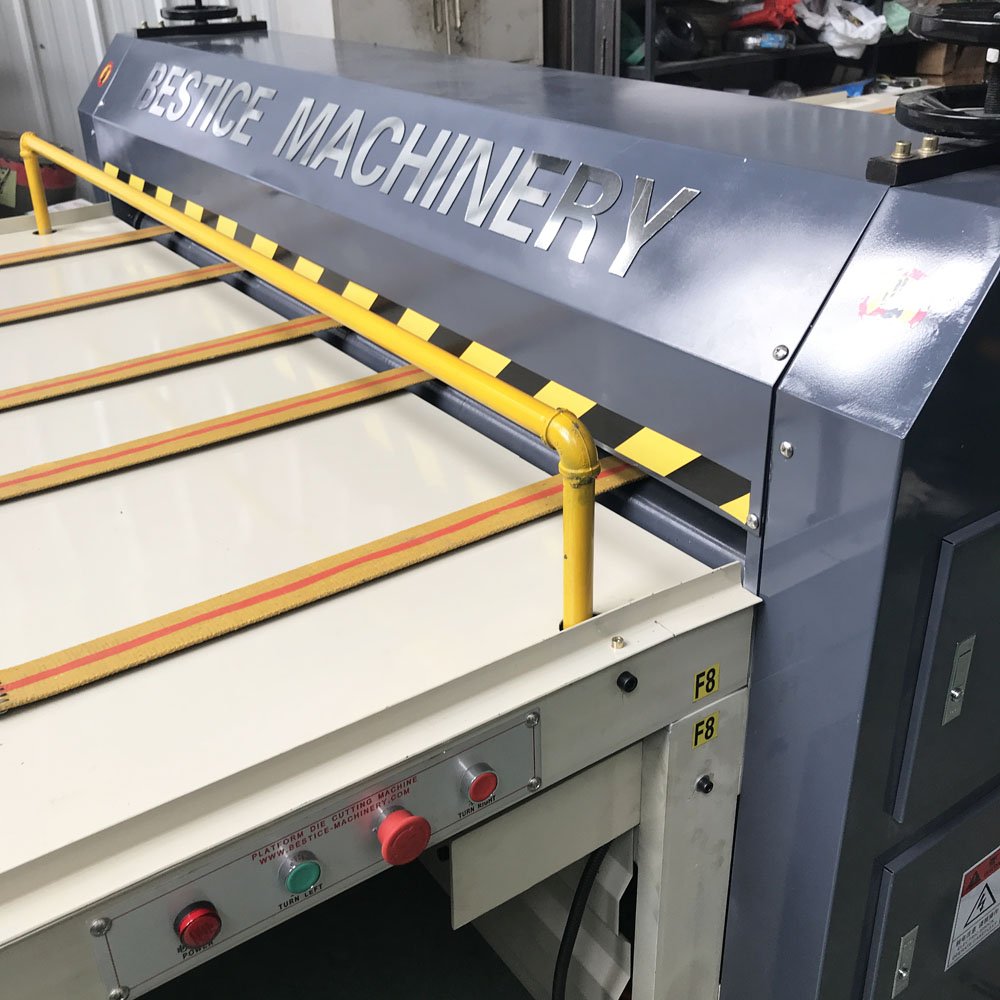 Manual Flatbed Die Cutting Machine Corrugated Cardboard Cutting Machine Pizza Box Making Machine